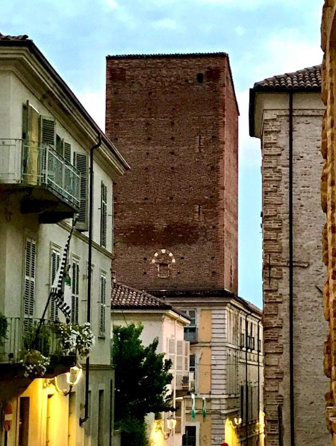 Appartamento In Centro Storico "La Casa Di Cri" 阿斯蒂 外观 照片